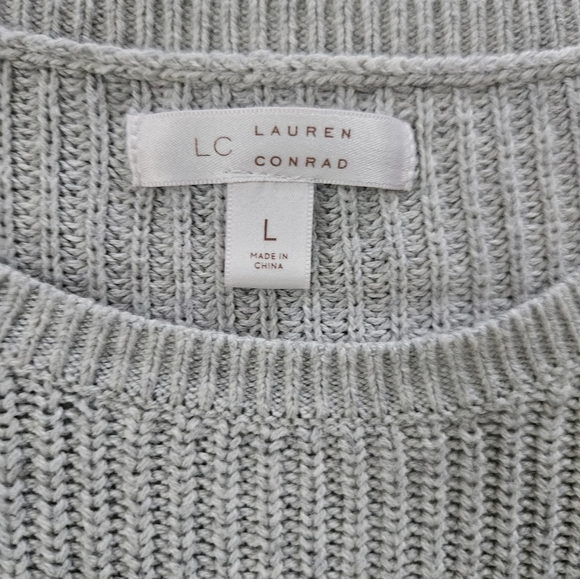 Lauren Conrad Gray Knit Sweater. Size L - Picture 3 of 5